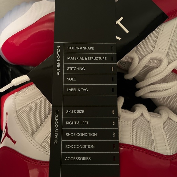 Jordan 11 cheery - Picture 2 of 5